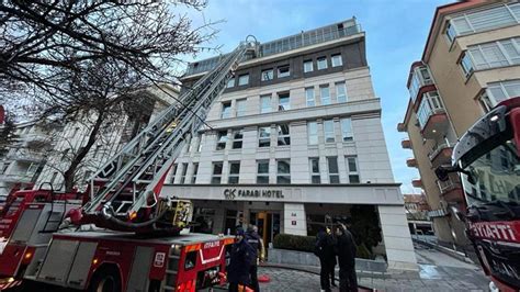 A­n­k­a­r­a­­d­a­ ­b­i­r­ ­o­t­e­l­i­n­ ­ç­a­t­ı­s­ı­n­d­a­ ­y­a­n­g­ı­n­